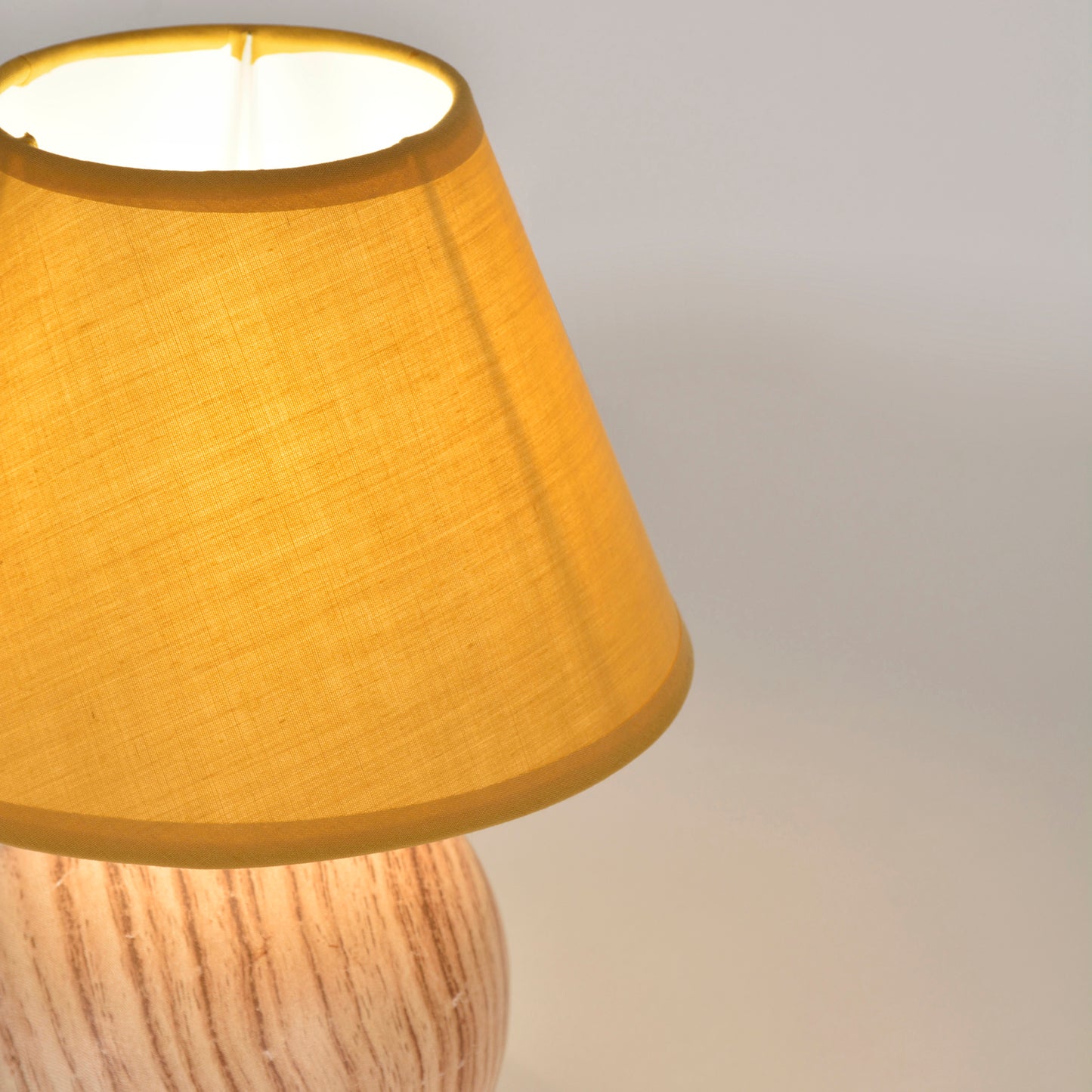 MINILOU AMARELO